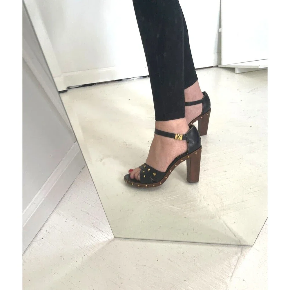 Fashion!!! Louis Vuitton Black Leather Nail Stud Ankle Strap heels - Picture 2 of 10